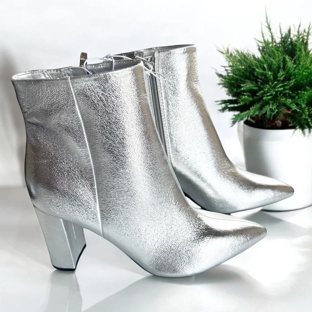 NEW MARC FISHER SILVER Metallic POINTED TOE BLOCK HEEL BOOT ZIPPER - Picture 2 of 7
